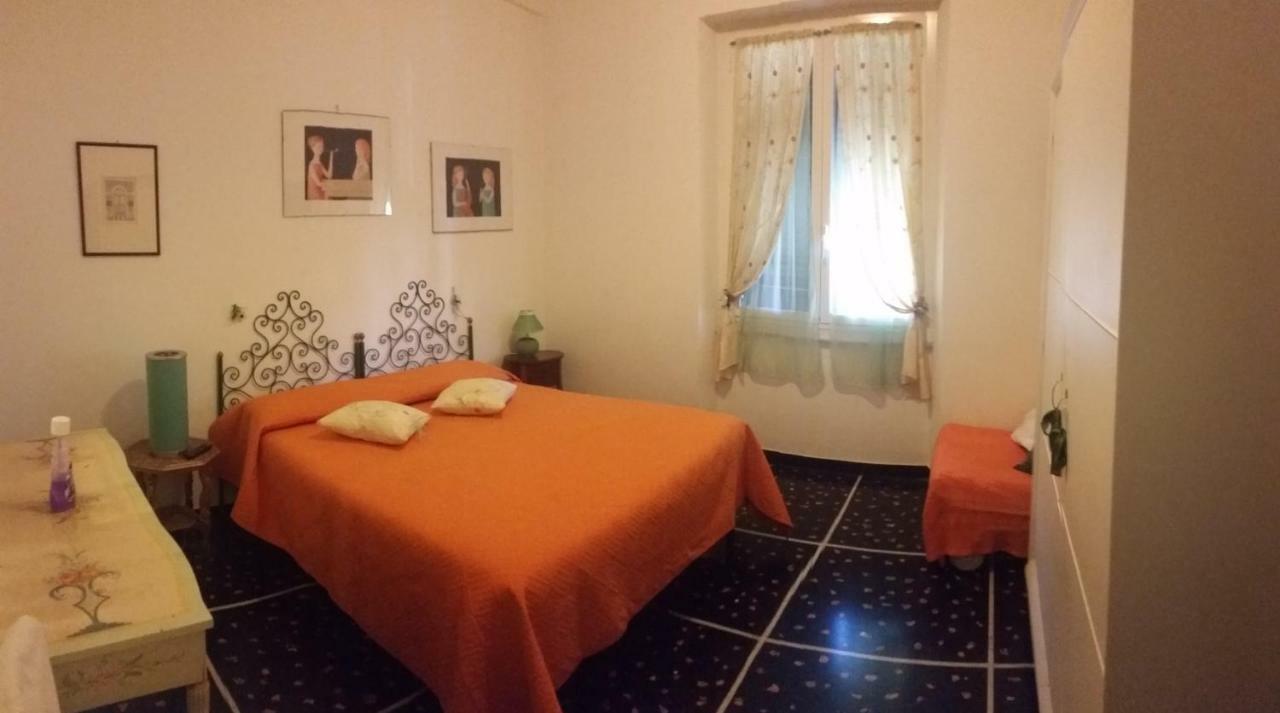 B&B Maria Lia Lavagna Ngoại thất bức ảnh