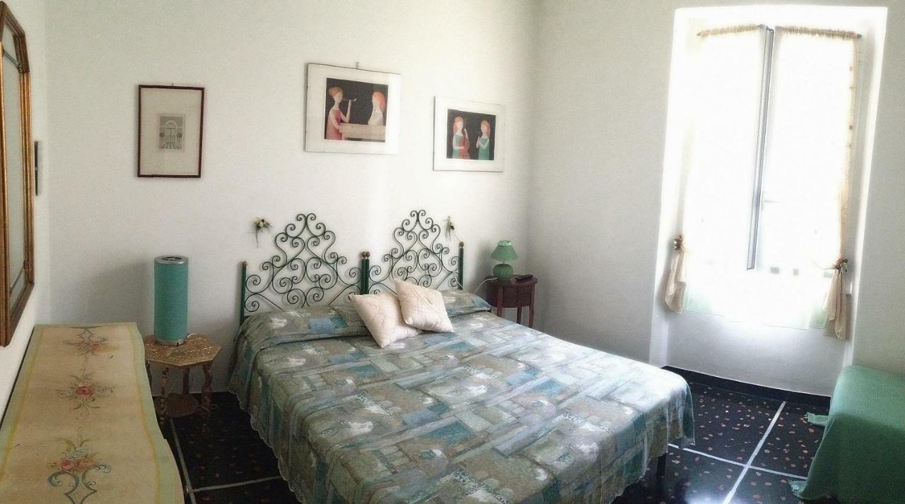 B&B Maria Lia Lavagna Ngoại thất bức ảnh